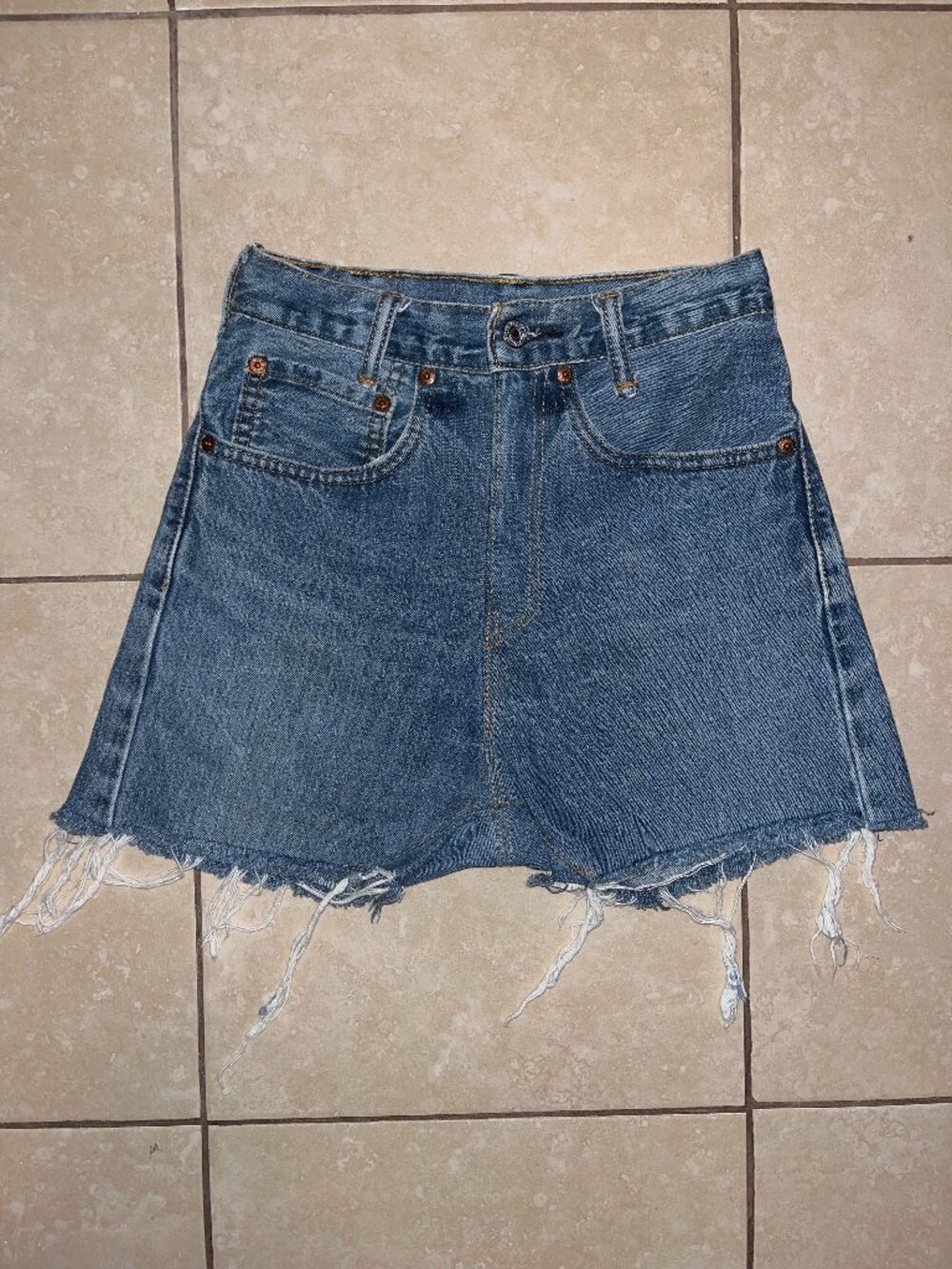 Levi's High Waisted Jean Shorts- Size 31